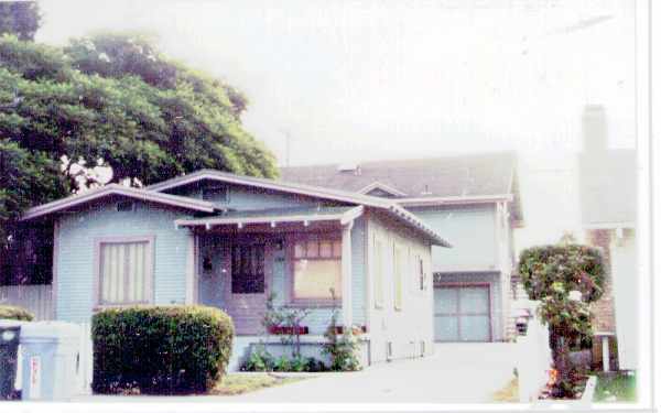 106-108 S Santa Cruz St in Ventura, CA - Foto de edificio - Building Photo