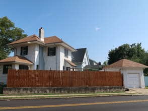 1286 Oakwood Ave in Hillside, NJ - Building Photo - Building Photo