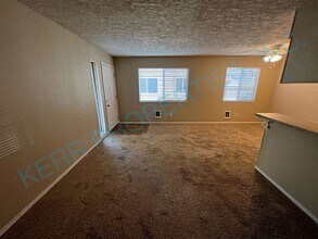 1416 NE Paropa Ct in Gresham, OR - Building Photo - Building Photo