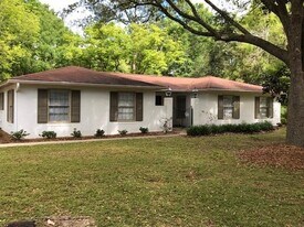 2832 Shamrock St S in Tallahassee, FL - Building Photo