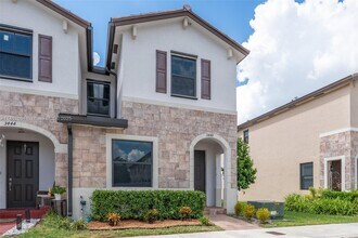 3448 W 114th Terrace in Hialeah, FL - Building Photo - Building Photo