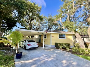 730 SW Salerno Rd in Stuart, FL - Building Photo - Building Photo