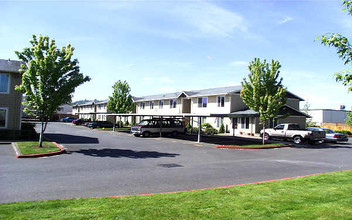 Alexan Park Commons in Gresham, OR - Building Photo - Building Photo