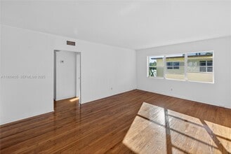 160 S Shore Dr in Miami Beach, FL - Building Photo - Building Photo