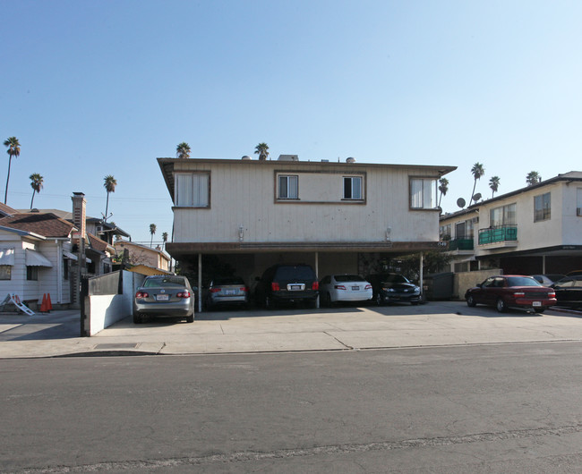 1540 Harvard Blvd in Hollywood, CA - Foto de edificio - Building Photo