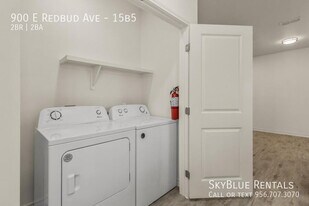 900 E Redbud Ave in McAllen, TX - Building Photo