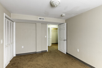 Market Street Lofts in Wichita, KS - Building Photo - Interior Photo