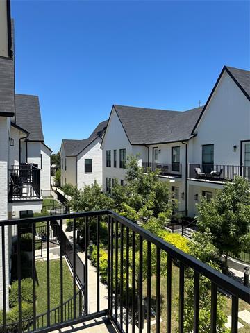 128 Gdn Ct W in Arlington, TX - Building Photo - Building Photo
