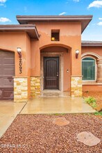 2093 Charles Horak in El Paso, TX - Building Photo - Building Photo