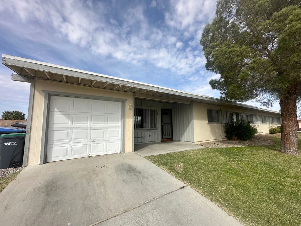 209 Sahara Dr in Ridgecrest, CA - Building Photo