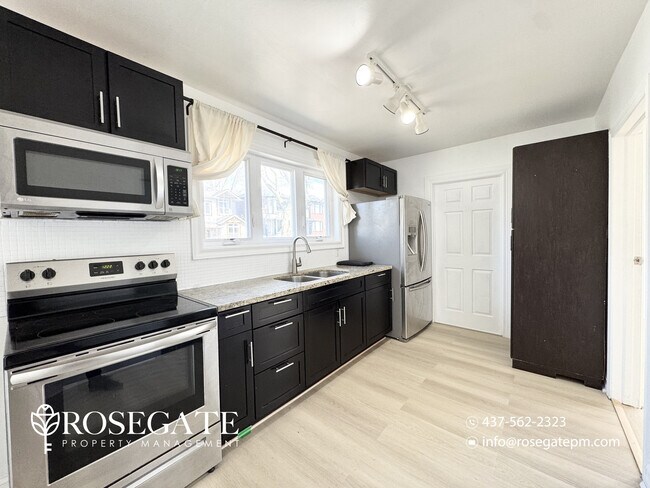 105 Twenty Ninth St in Toronto, ON - Building Photo - Building Photo