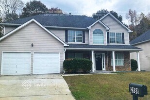 2888 Chilhowee Dr in Atlanta, GA - Building Photo