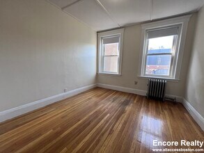 1185 Boylston St, Unit 29 in Boston, MA - Building Photo - Building Photo