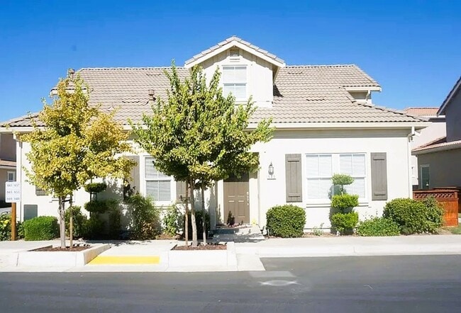 649 Betten St in Los Banos, CA - Building Photo - Building Photo