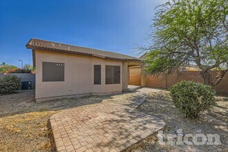 44196 Vineyard St in Maricopa, AZ - Foto de edificio - Building Photo
