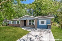 4427 Jade Dr E