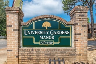 University Gardens Manor in Memphis, TN - Building Photo - Building Photo