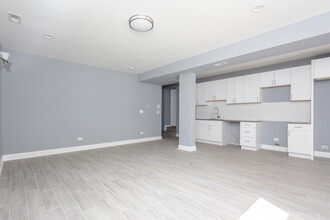 5130 S Greenwood Ave-Unit -GS in Chicago, IL - Building Photo - Building Photo