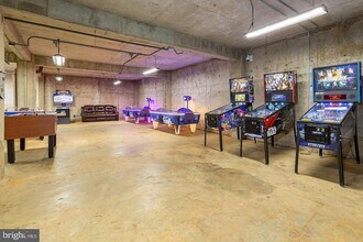 4600 Duke St, Unit 600 in Alexandria, VA - Building Photo - Building Photo