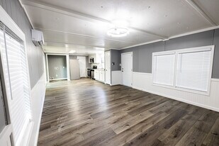 4413 Basswood St in Milton, FL - Building Photo