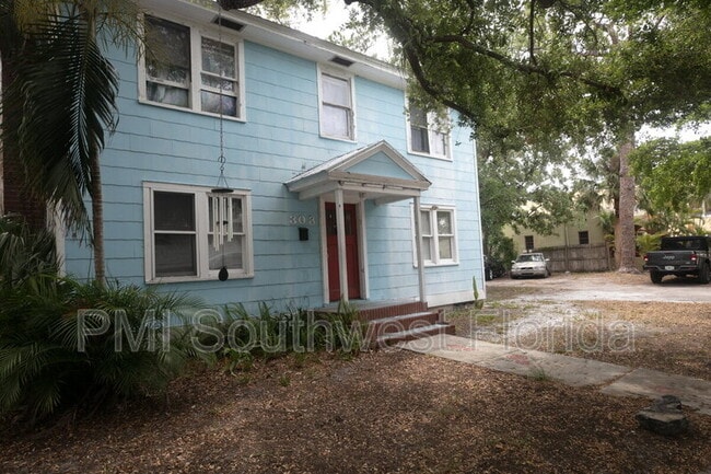property at 303 Ohio Pl