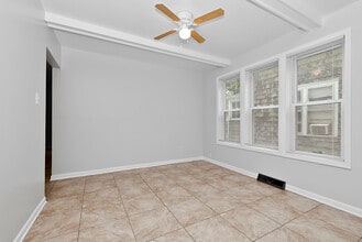 246 W 15th Pl in Chicago Heights, IL - Building Photo - Building Photo