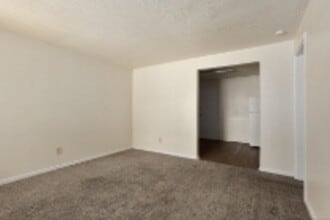 409 W 87 Pl in Kansas City, MO - Foto de edificio - Building Photo