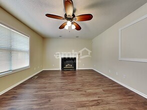 3321 Dairy Point Dr in High Point, NC - Foto de edificio - Building Photo