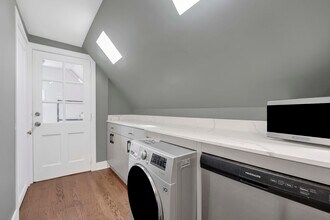 1625 W Hollywood Ave, Unit #  03 in Chicago, IL - Building Photo - Building Photo
