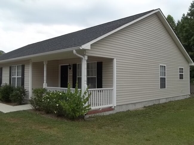 property at 407 Belgrade-Swansboro Rd