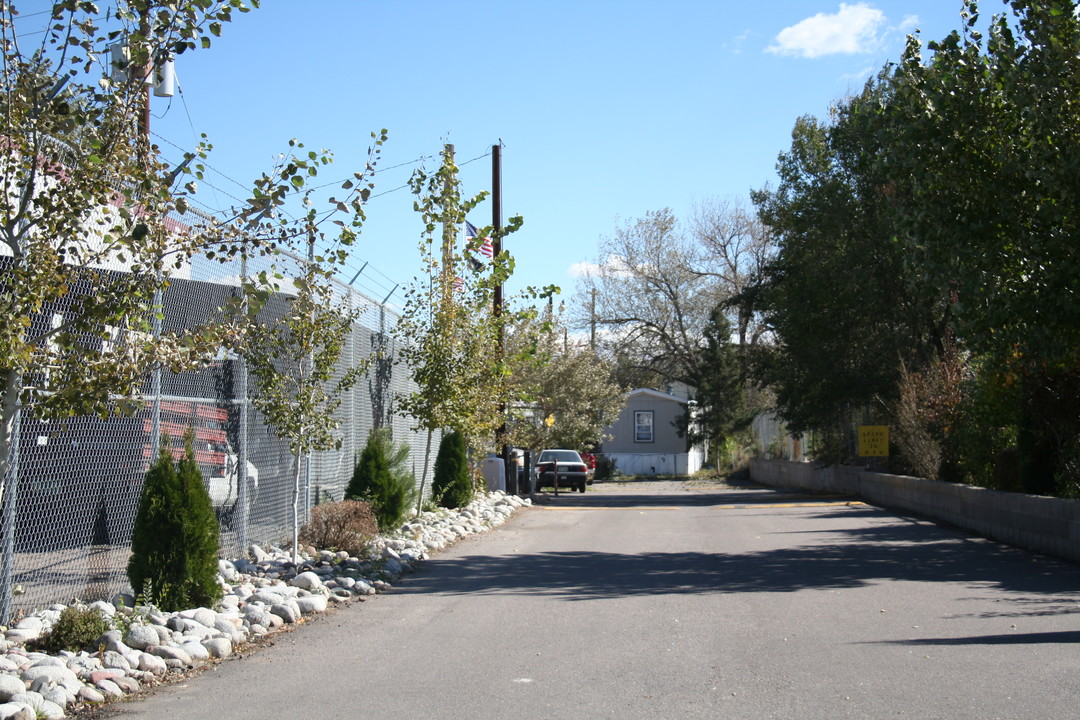 Sunsetview Mobile Home Park in Englewood, CO - Building Photo