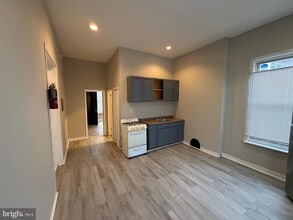 4643 Leiper St in Philadelphia, PA - Building Photo - Building Photo