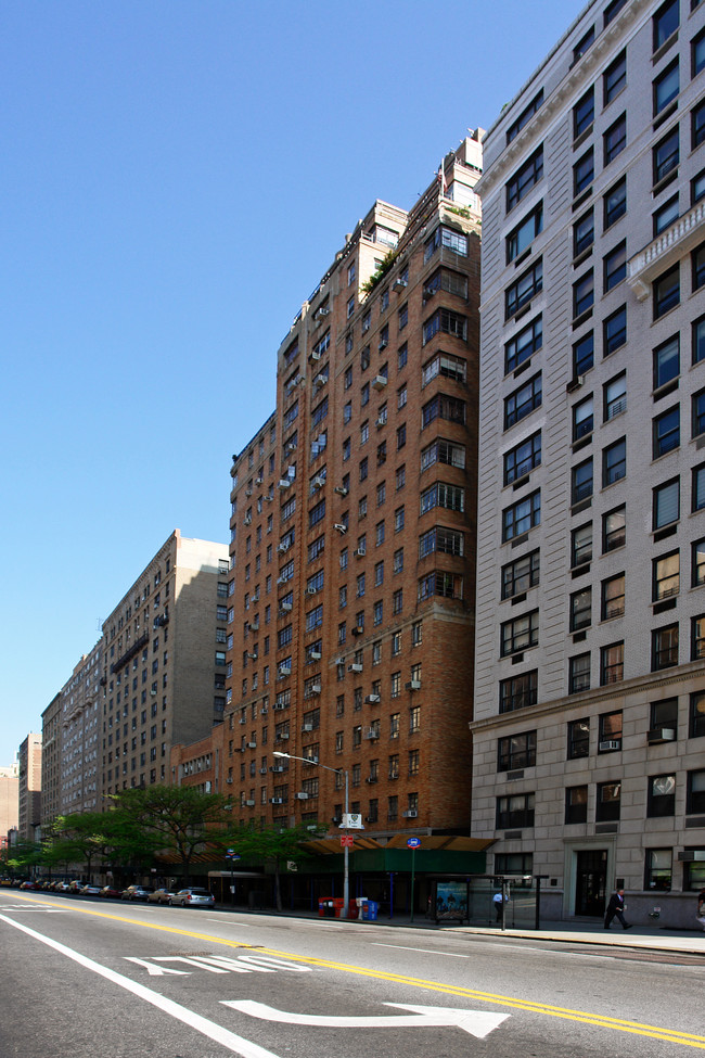 5 W 86th St in New York, NY - Building Photo - Building Photo