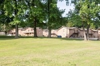 Whitney Manor Apartments in Memphis, TN - Building Photo - Building Photo