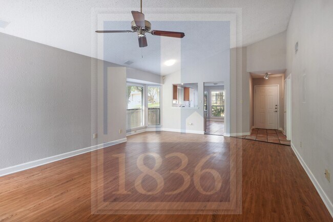 12001 Elfcroft Dr in Austin, TX - Building Photo - Building Photo