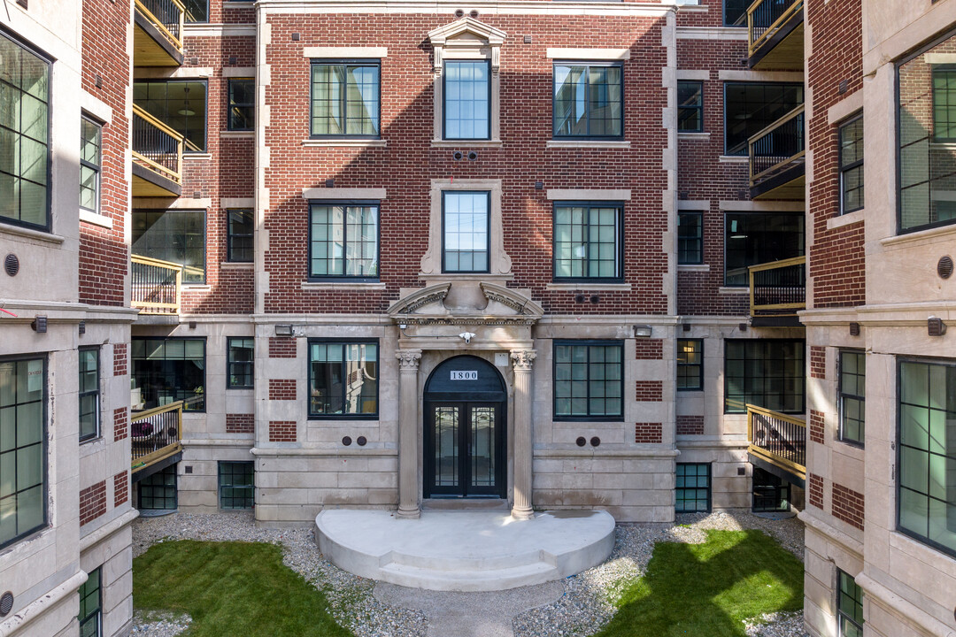 Bethune Lofts in Detroit, MI - Foto de edificio