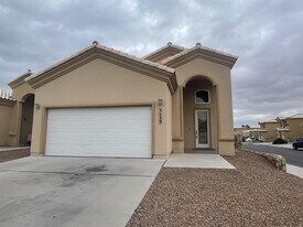 3659 Grand Bahamas Dr in El Paso, TX - Building Photo