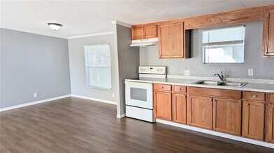 6025 Old Polk City Rd in Haines City, FL - Building Photo - Building Photo