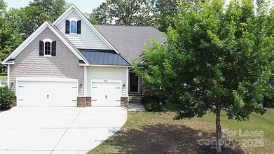 2416 Surveyor General Dr in Waxhaw, NC - Building Photo - Building Photo