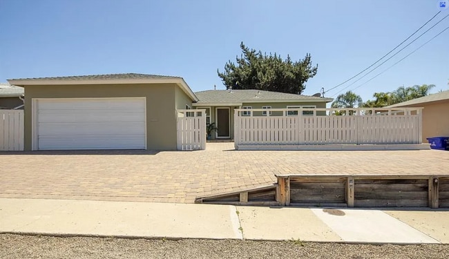 property at 3891 Chippewa Ct