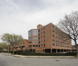 New Haven Plaza in Far Rockaway, NY - Building Photo - Building Photo