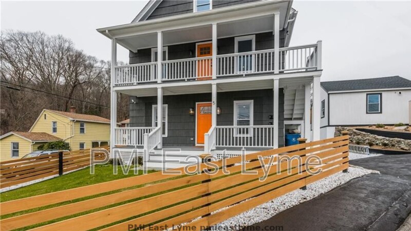 5 Hunters Rd in Norwich, CT - Building Photo