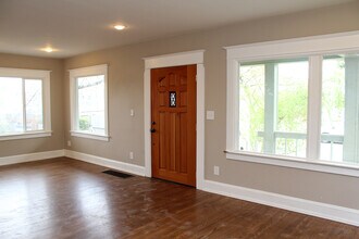 1411 NE 37th Ave-Unit -A in Portland, OR - Building Photo - Building Photo