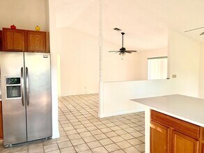 107 Gibraltar St in Royal Palm Beach, FL - Building Photo - Building Photo