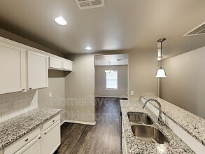 139 St Charles Way in Midwest City, OK - Building Photo - Building Photo