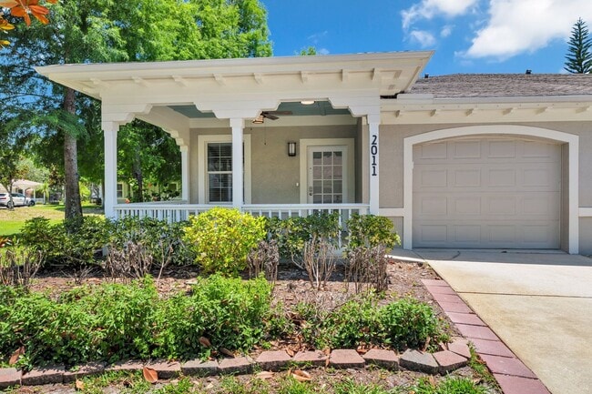 property at 2011 Villa Sites Dr
