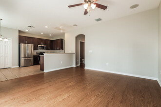 1119 Windton Oak Dr in Ruskin, FL - Building Photo - Building Photo
