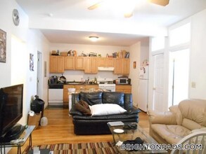 23 Cummings Rd, Unit 3 in Boston, MA - Building Photo - Building Photo