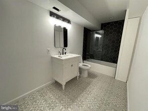 22146 Winter Lake Ct in Ashburn, VA - Building Photo - Building Photo