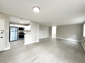 2035 W Granville Ave in Chicago, IL - Building Photo - Building Photo